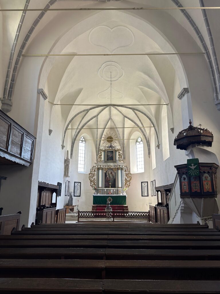 Biserica Fortificată din Saschiz la interior