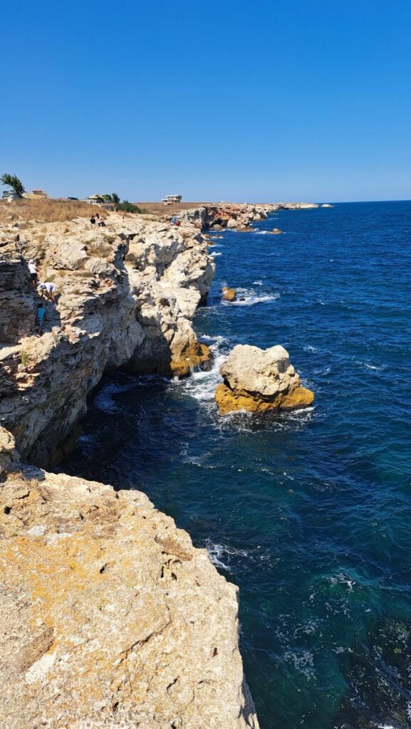 Stâncile Tyulenovo - peisaje ca în Grecia pe litoralul Bulgariei