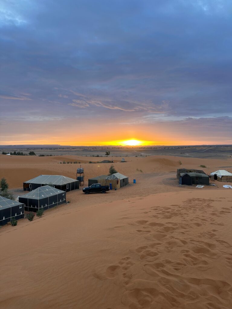Răsărit în Deșertul Sahara