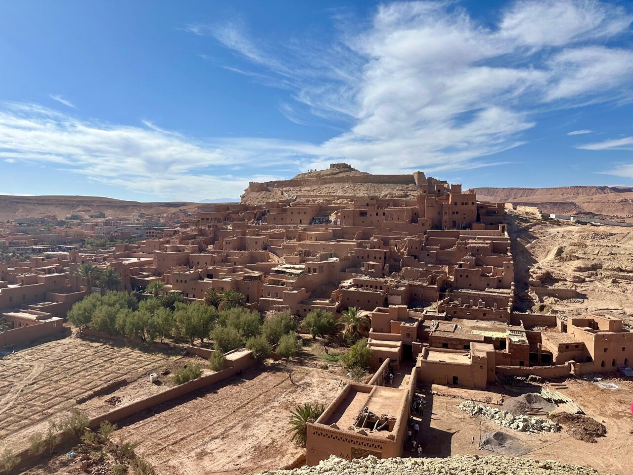 Panoramă asupra satului UNESCO Ait Ben Haddou, Maroc, unde s-au filmat filme de la Hollywood